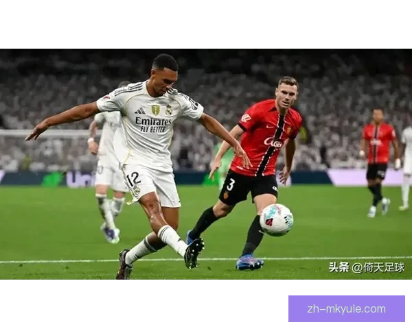 瓦伦西亚两球胜莱万特主场强势