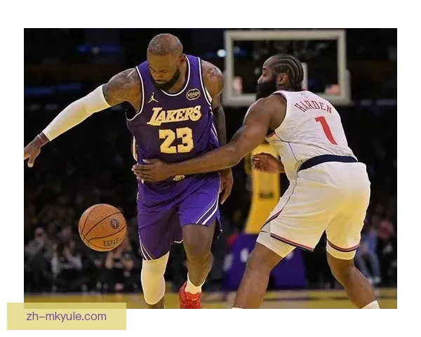 米切尔盛赞詹皇暗藏深意引猜想